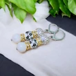 Kép 1/3 - Tejkvarc- shamballa -virág motívumos porcelán gyöngy fülbevaló 