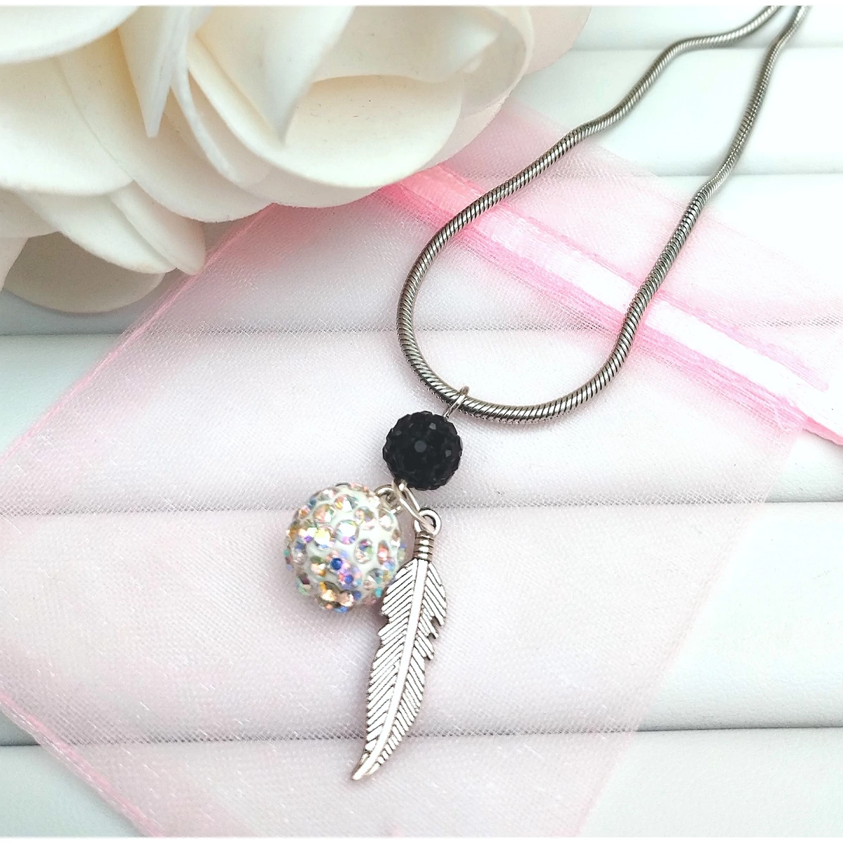Shamballa medál angyalszárnnyal , bőrbarát nyakláccal